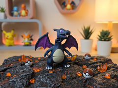 Articulated Shiny Charizard Figurine - Flexi Desk Figure 1