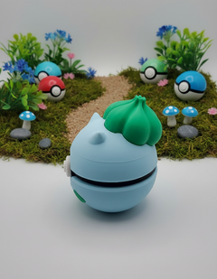 Bulbasaur Pokeball Replica - 3D Printed Gamer Desk Decor 4